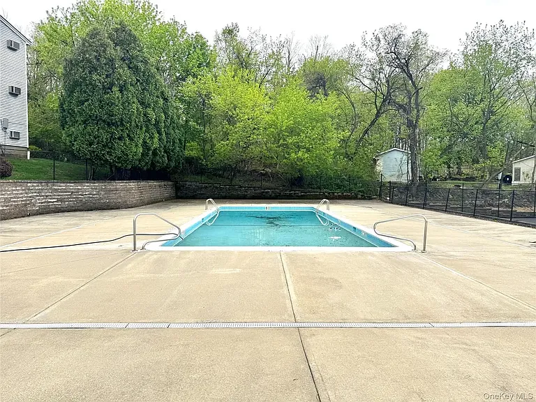 5 Lexington Hl #7 — Photo 15