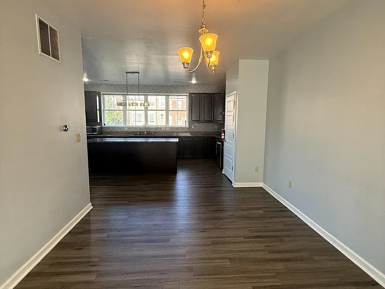 211 Saddlebrook Dr — Photo 12