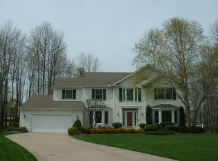33607 Outley Park Dr, Solon, OH 44139
