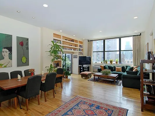 Sold by Sotheby's International Realty | media 20