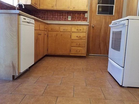 5th image of 517 Willow Ave