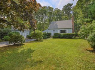17 Meredith Rd, Forestdale, MA 02644