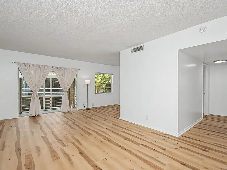 5501 NW 2nd Ave #3140 — Photo 5