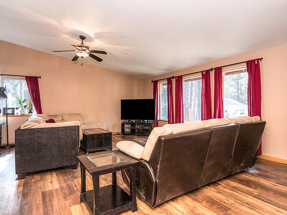 5th image of 18822 River Woods Dr