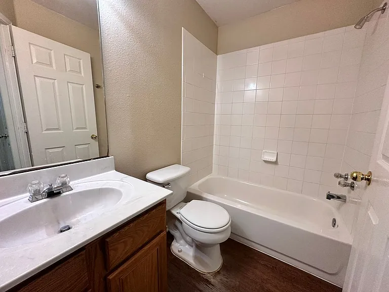 3031 Pine Valley Dr — Photo 18