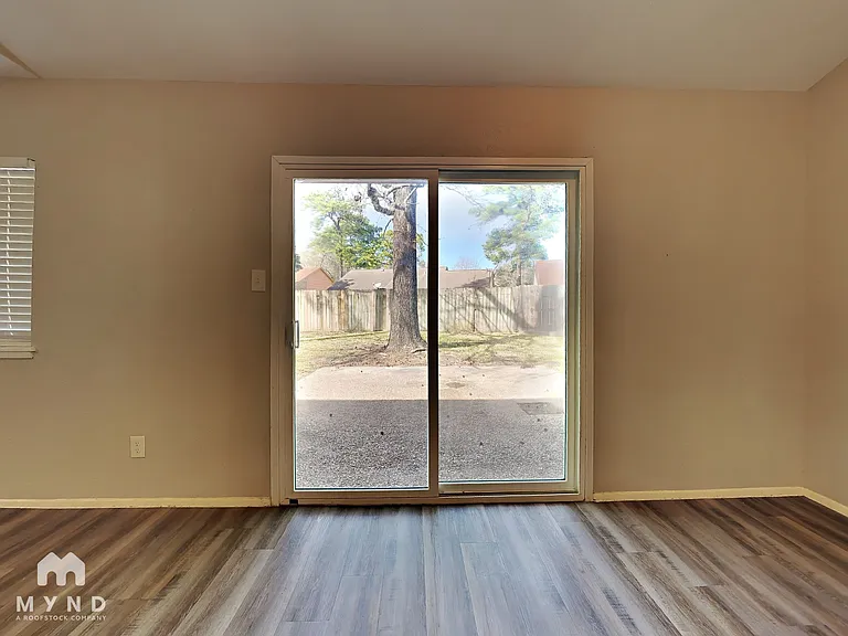 2822 Canary Ln — Photo 11