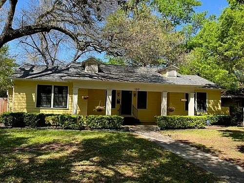 137 Schreiner Pl Photo 1