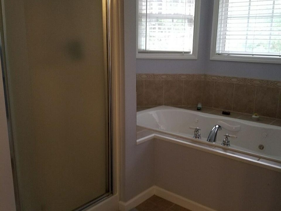 1st image of 206 Stoney Knob Rd
