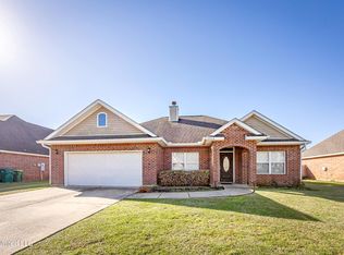 2504 Rue Beaux Chenes, Ocean Springs, MS 39564
