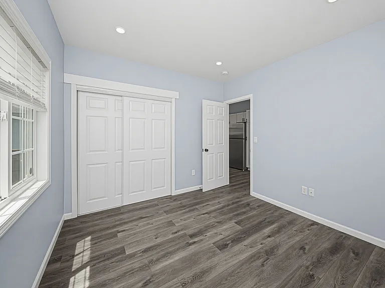 505 W 12th St — Photo 18