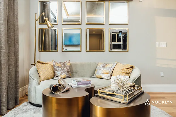 Rented by Nooklyn NYC LLC | media 125