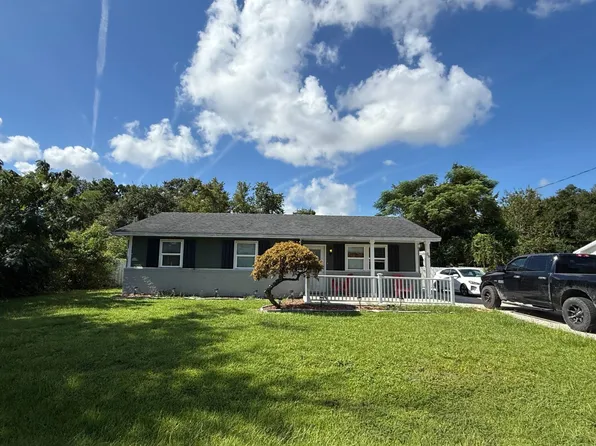 28 Stoney Rd, Castle Hayne, NC 28429