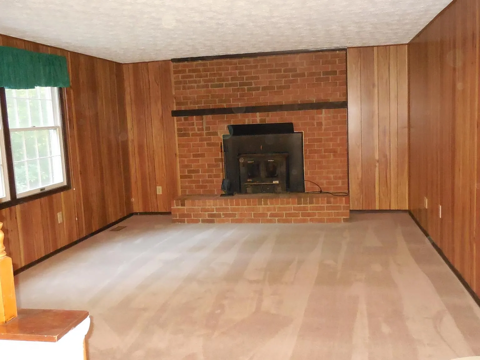 7584 Springfield Hills Drive — Photo 2
