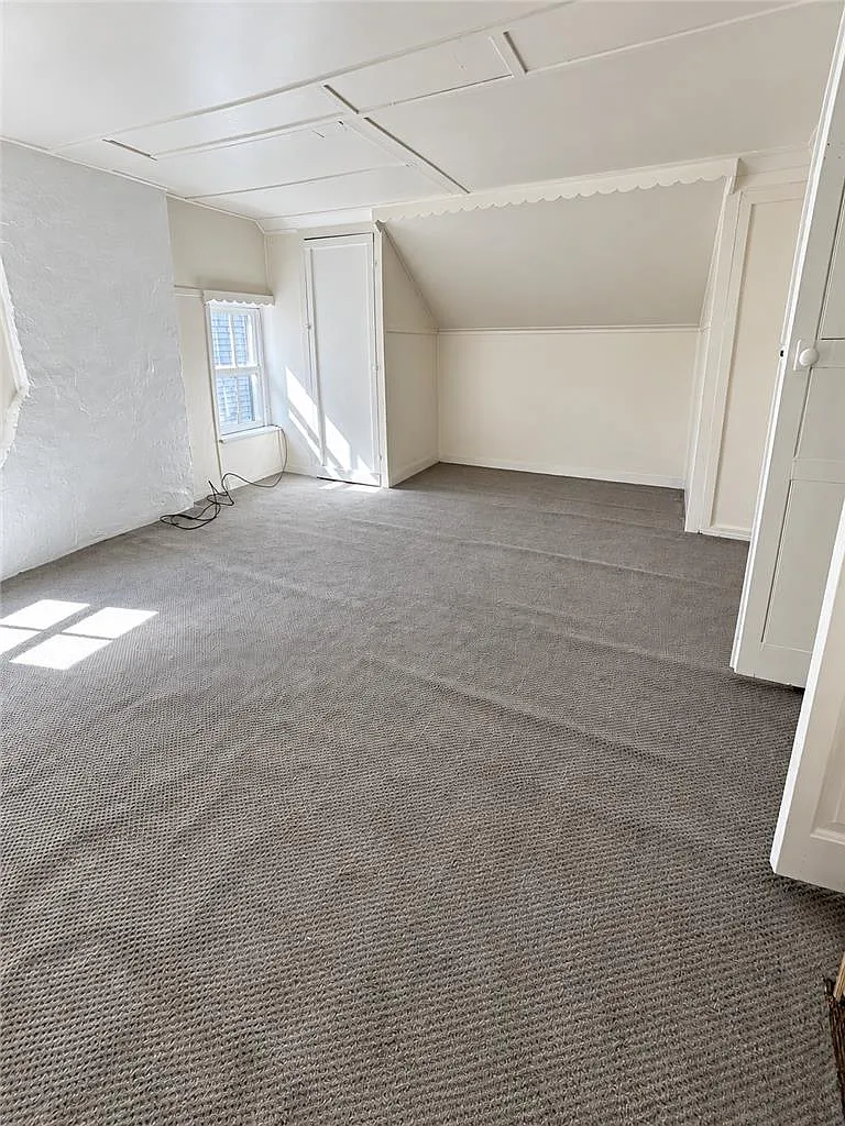 Studio, 1080 sqft, $1,900 — Photo 3