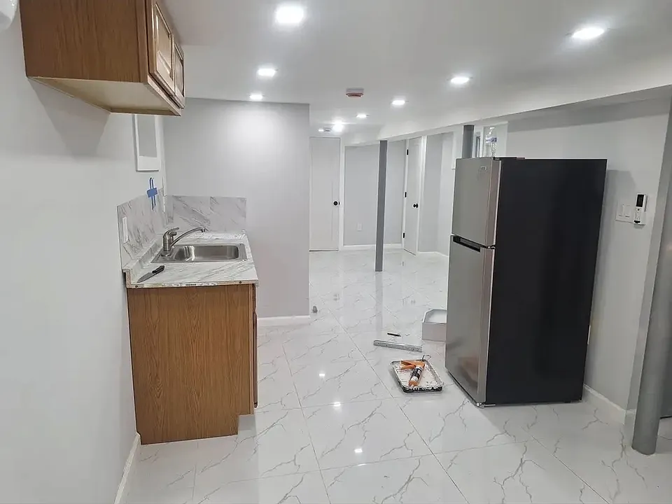102XX 216th St