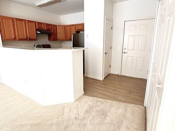 2nd image of 11623 Cavalier Landing Ct Unit 303