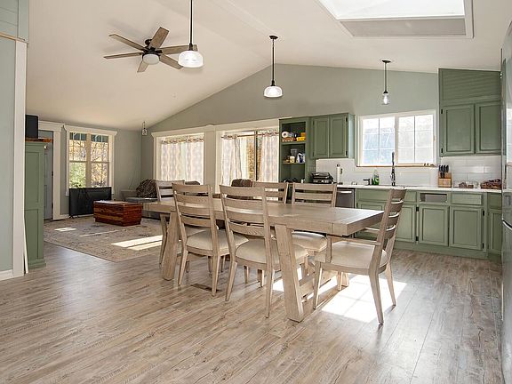 5th image of 105 Sarma Dr