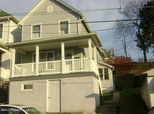 330 Spring St, Hanover Township, PA 18706