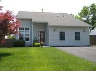 121 Atlantis Ave, Manahawkin, NJ 08050