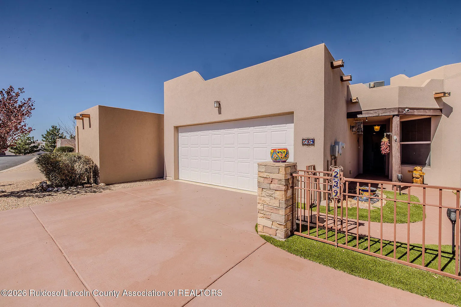 239 Pueblo Loop photo 1