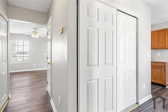 8228 Wynewood Ct — Photo 11
