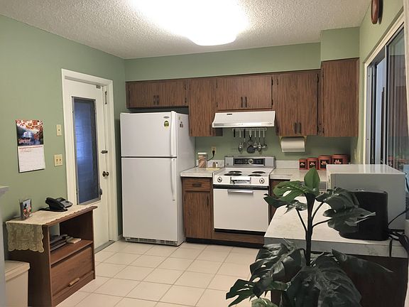 2nd image of 4560 Great Lakes Dr S