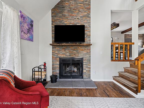 2nd image of 150 Vining Road