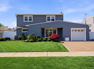 120 Franklin Place, Massapequa, NY 11758