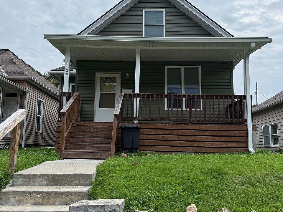 1st image of 2105 Dewey Ave