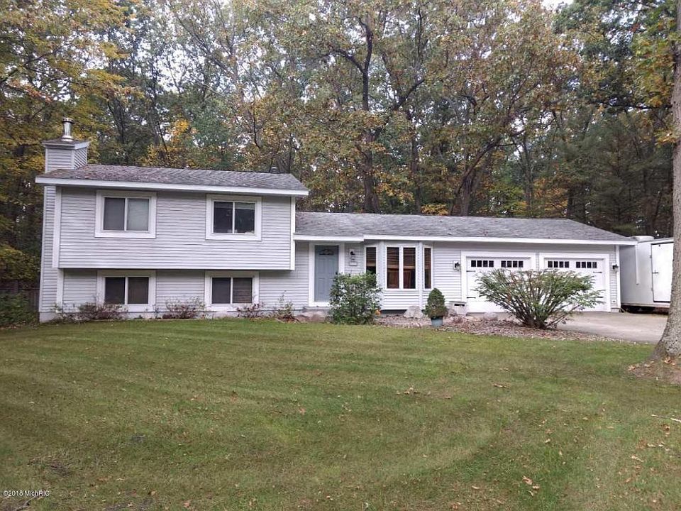 1st image of 2329 E Riverwood Dr