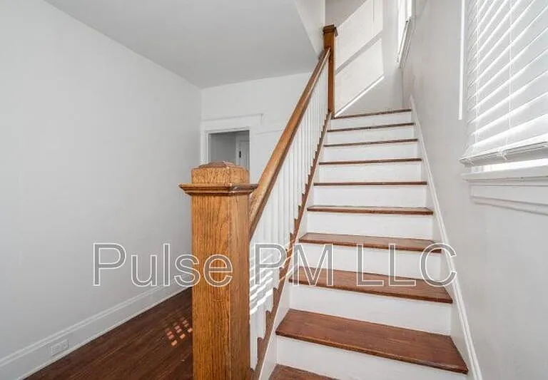 2730 Dakota Ave #B — Photo 8