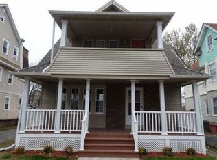 32 Dresden St, Springfield, MA 01109