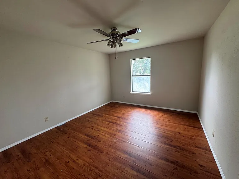 851 Aspen Ln — Photo 14