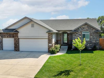1130 N Lake Ridge Ct, Derby, KS, 67037