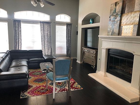 5th image of 301 Stone Mountain Dr
