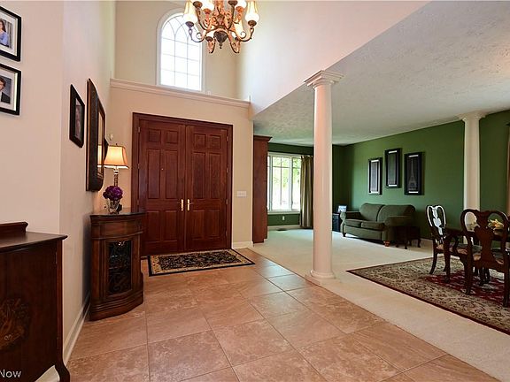 4th image of 33609 Hawkesbury Ct