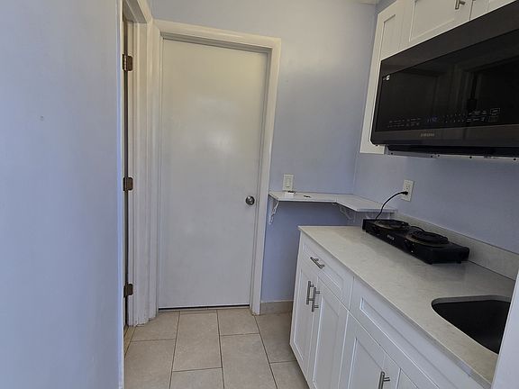 4th image of 12512 SW 26th St