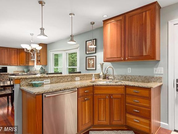 3rd image of 9212 Goose Pond Dr