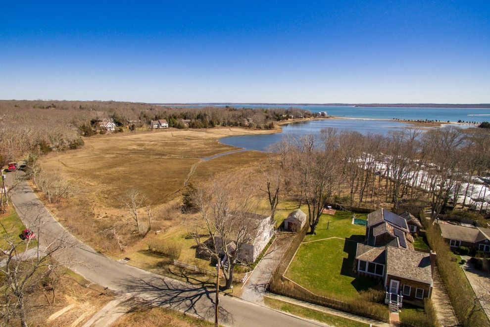 12 Fresh Pond Rd in Sag Harbor Out East