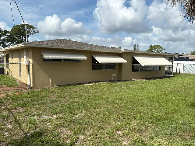 8180 Porto Chico Ave — Photo 6