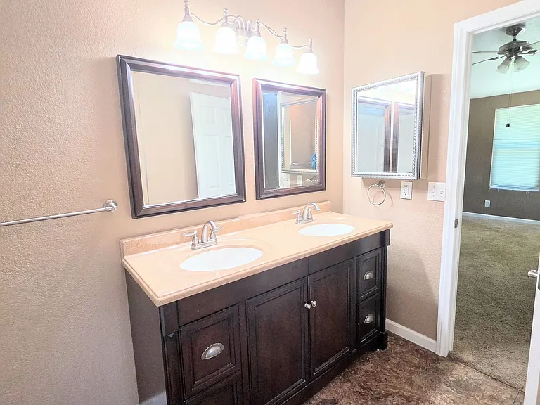 39805 Newport Rd — Photo 11