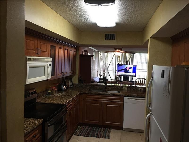 2nd image of 8264 NW 24th St