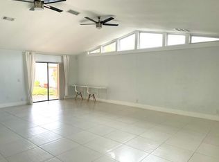 6633 Amberwoods Dr, Boca Raton, FL 33433