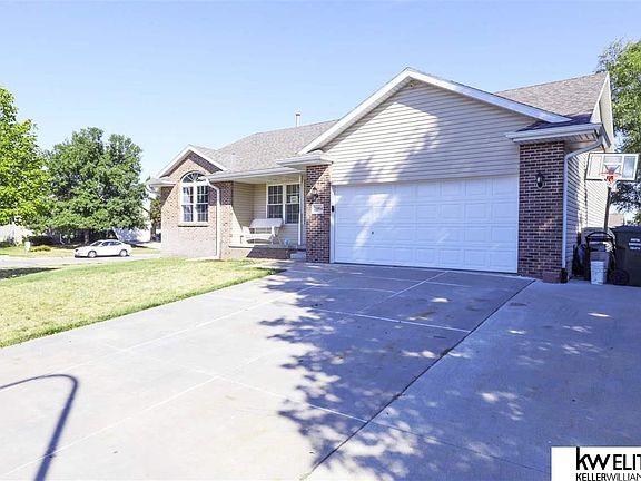 3rd image of 21814 Westridge Dr