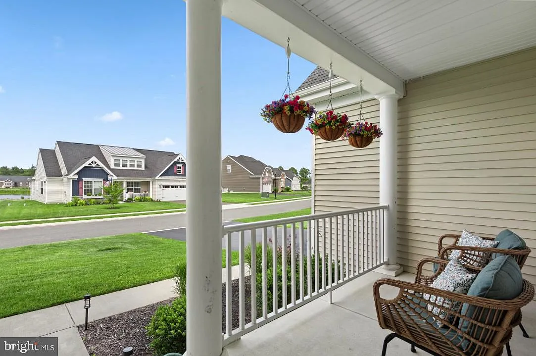 4 bed, 2712 sqft, $3,400 — Photo 3