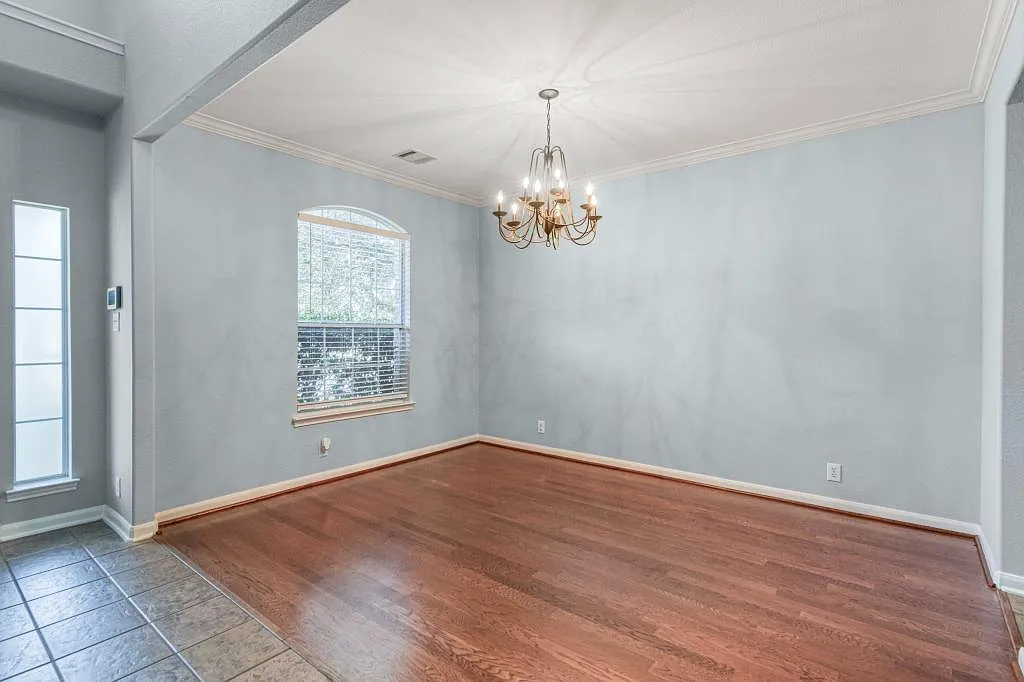 9116 Pedernales Rio — Photo 3