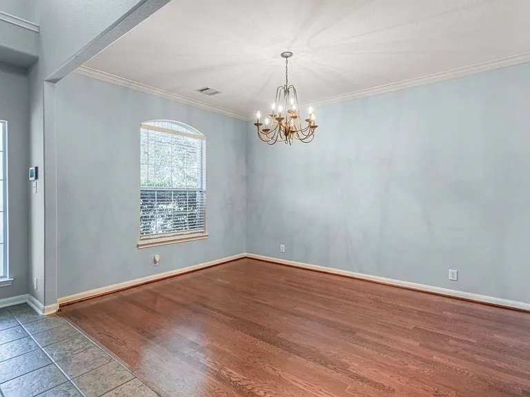 9116 Pedernales Rio — Photo 3