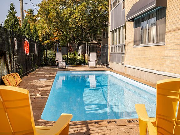 4th image of 255 Stewart St #1B-1Ba-562Sqft