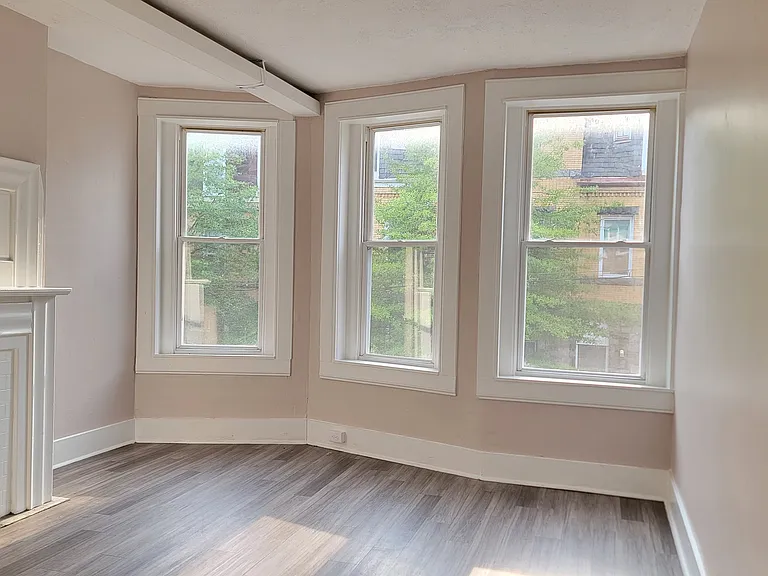 2421 N Calvert St #C — Photo 6