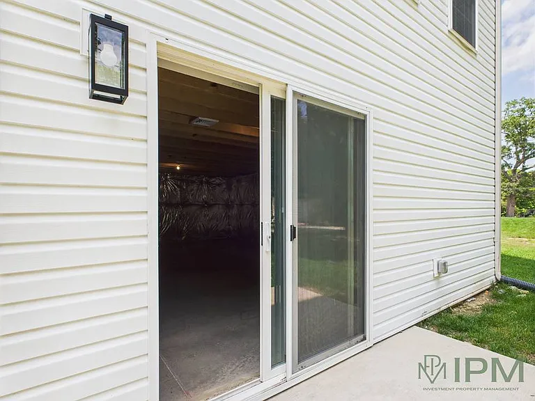 2581 Emma Ln — Photo 22